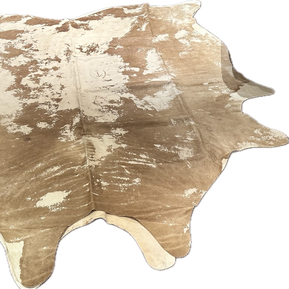 Brand new  vintage indoor cowhide  ( marble look)